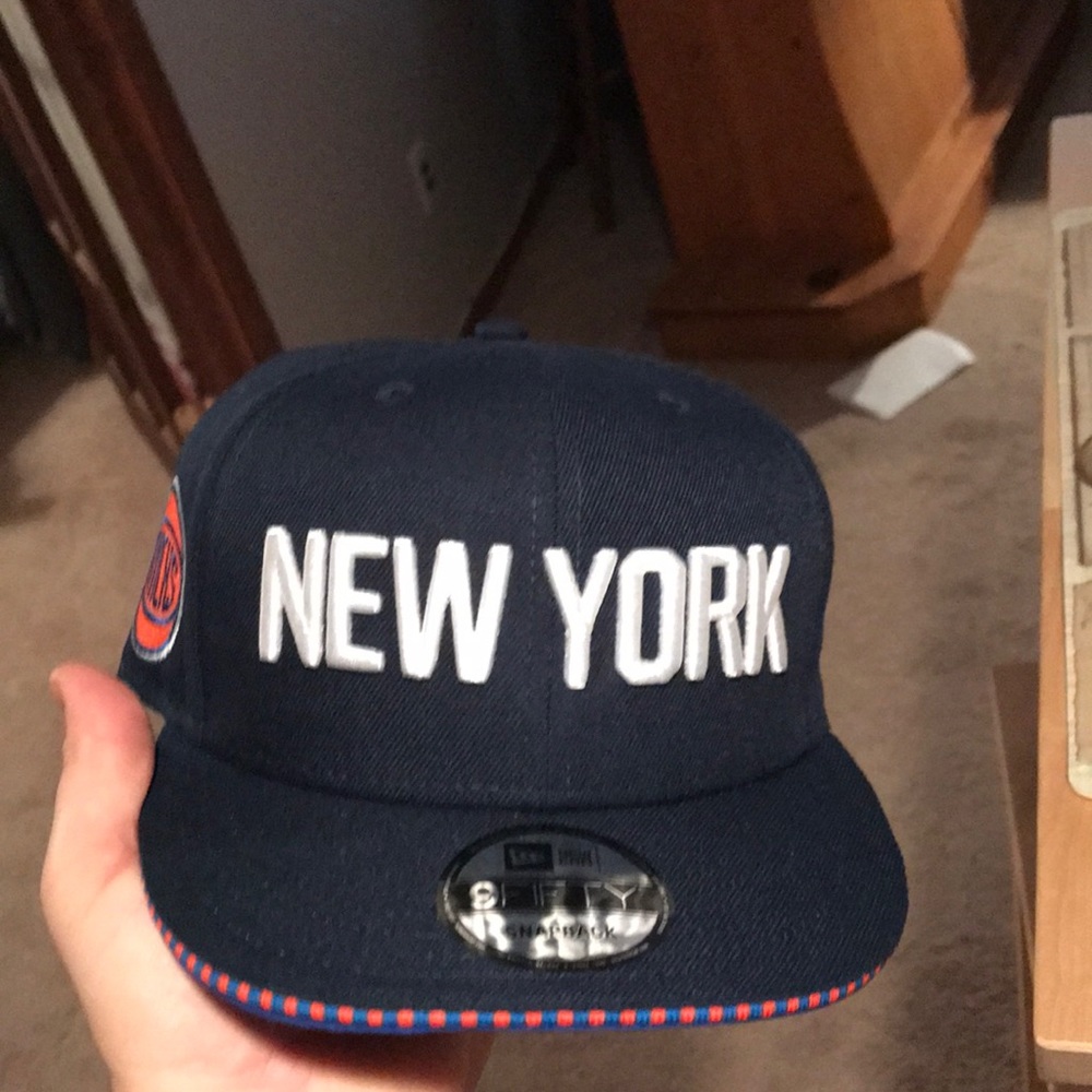 Knocks hat